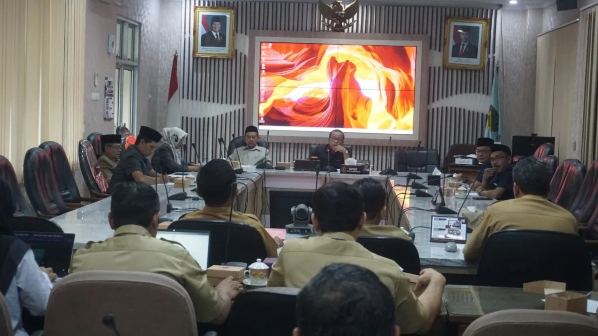 Bapemperda DPRD Pekalongan Siapkan Naskah Akademik untuk Regulasi Smart City dan Kependudukan