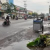 DLH Kendal Tangani Sampah di Pasar Weleri, Sayangkan Minimnya Partisipasi Warga dan Pemdes