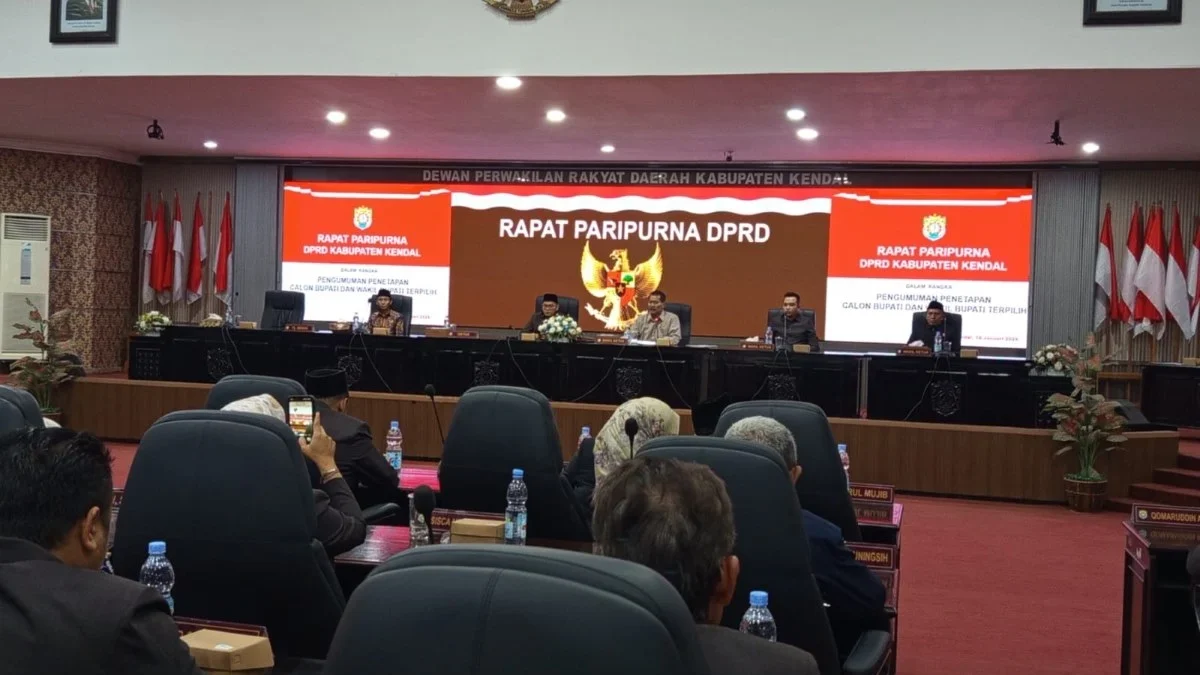 DPRD Kendal Umumkan Penetapan Bupati dan Wakil Bupati Terpilih Hj. Dyah Kartika dan Benny Karnadi