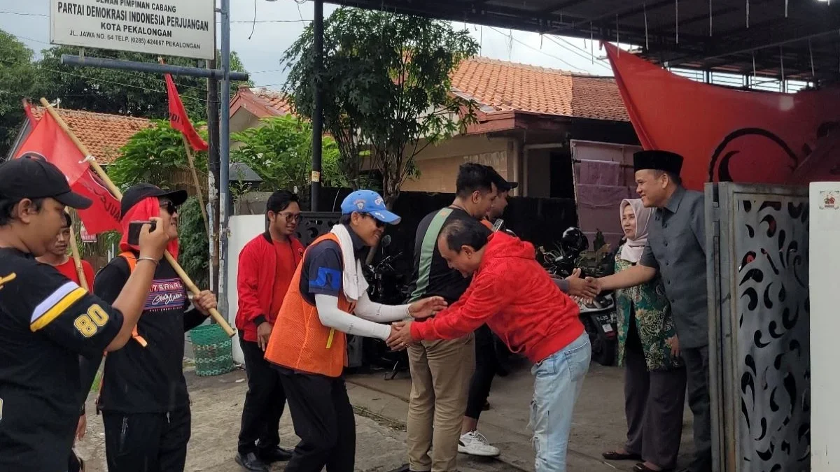 Jalani Nazar Jalan Kaki, Anggota DPR Didik Haryadi Singgah di DPC PDIP