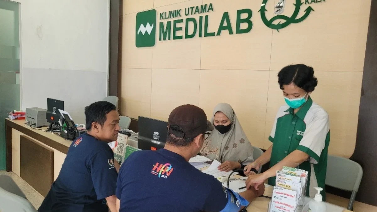 Rangkaian HPN 2025, PWI Kota Pekalongan Gelar Medical Check-Up di Medilab