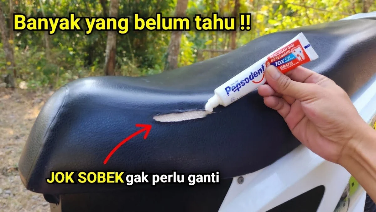 Trik Ampuh Perbaiki Jok Motor Sobek dan Bersihkan Kaca Spion Saat Hujan dengan Bahan Sederhana