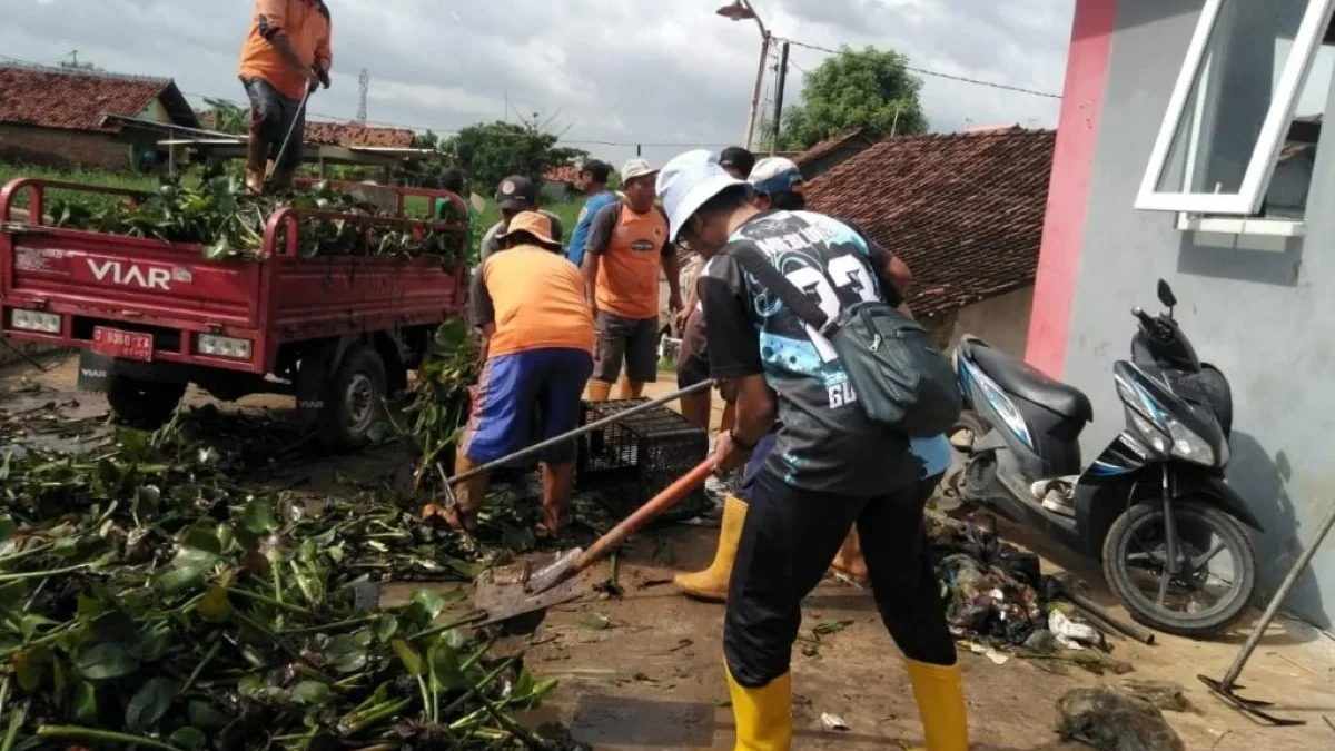 BPBD dan Relawan Bersihkan DAS Bremi-Meduri, Upaya Tekan Risiko Banjir