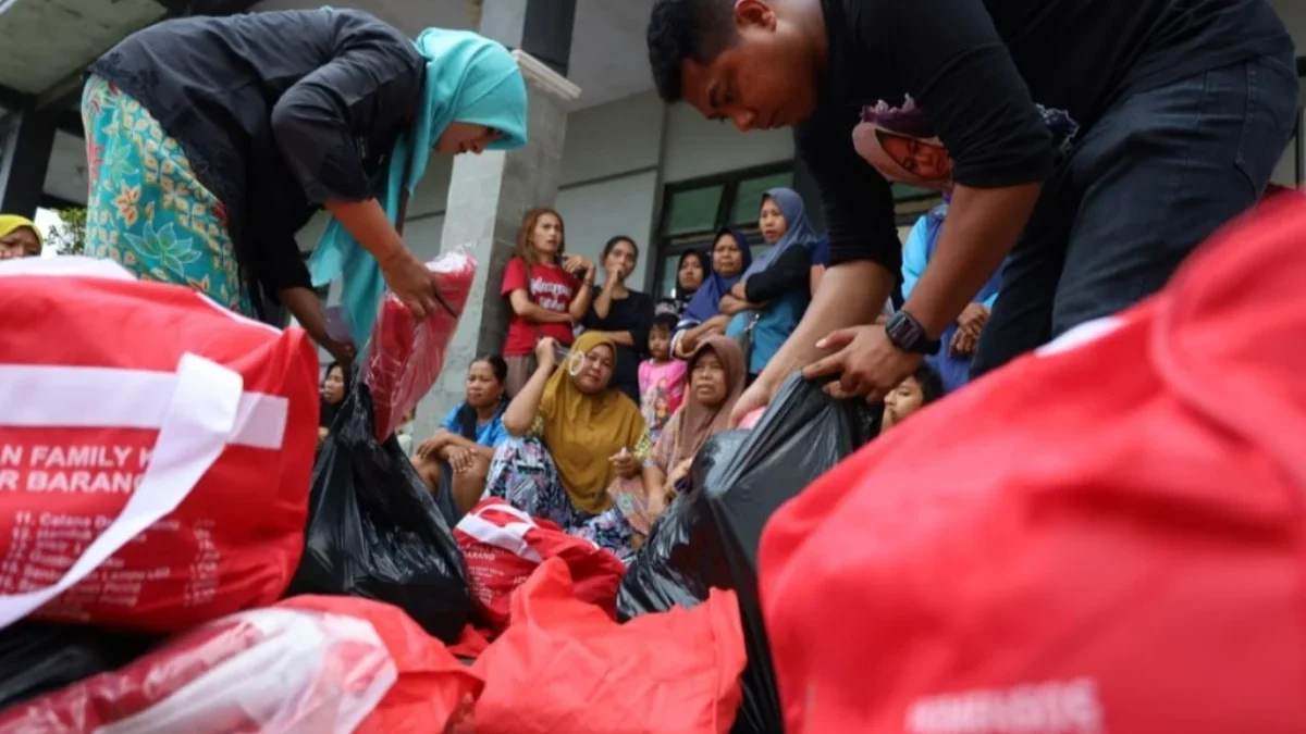 Banjir Surut di Pekalongan, Ratusan Pengungsi Pulang ke Rumah Disertai Bantuan Kemensos