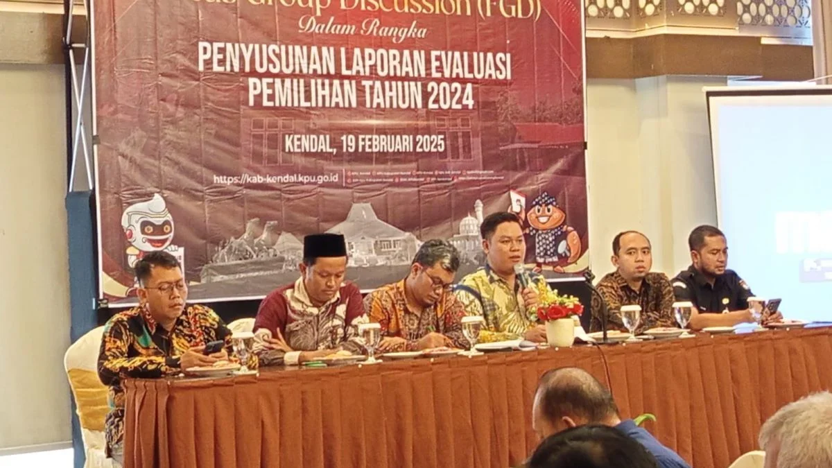 Jaring Masukan Penyusunan Laporan Evaluasi Pilkada 2024, KPU Kendal Gelar FGD