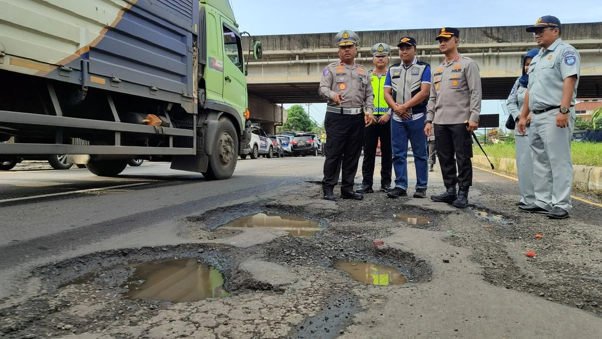 Jelang Mudik Lebaran, Kakorlantas Desak Perbaikan Jalan Pantura yang Rusak