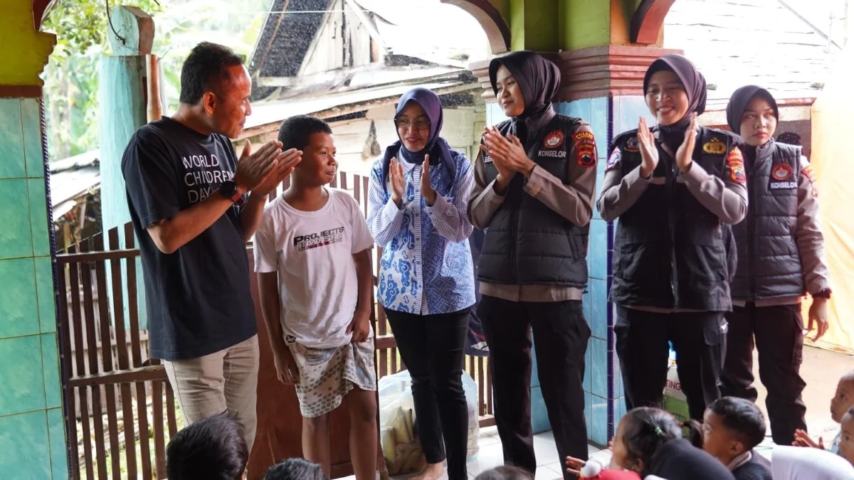 Polres Batang Terjunkan Tim Trauma Healing, Bantu Pulihkan Korban Banjir Surjo