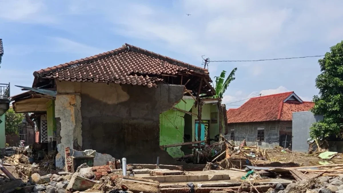 Tujuh Rumah Rusak akibat Banjir Bandang di Patebon, Wabup Kendal Minta Bantuan Disperkim dan Baznas