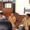 Wabup Kendal Benny Karnadi Sambangi Wartawan, Kelangkaan Gas 3 Kg hingga Fasilitas Pressroom Jadi Sorotan