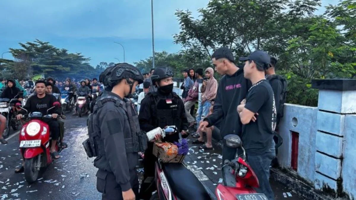 Jembatan Panjang Kesesi Jadi Lokasi Pesta Petasan, Polres Pekalongan Intensifkan Patroli