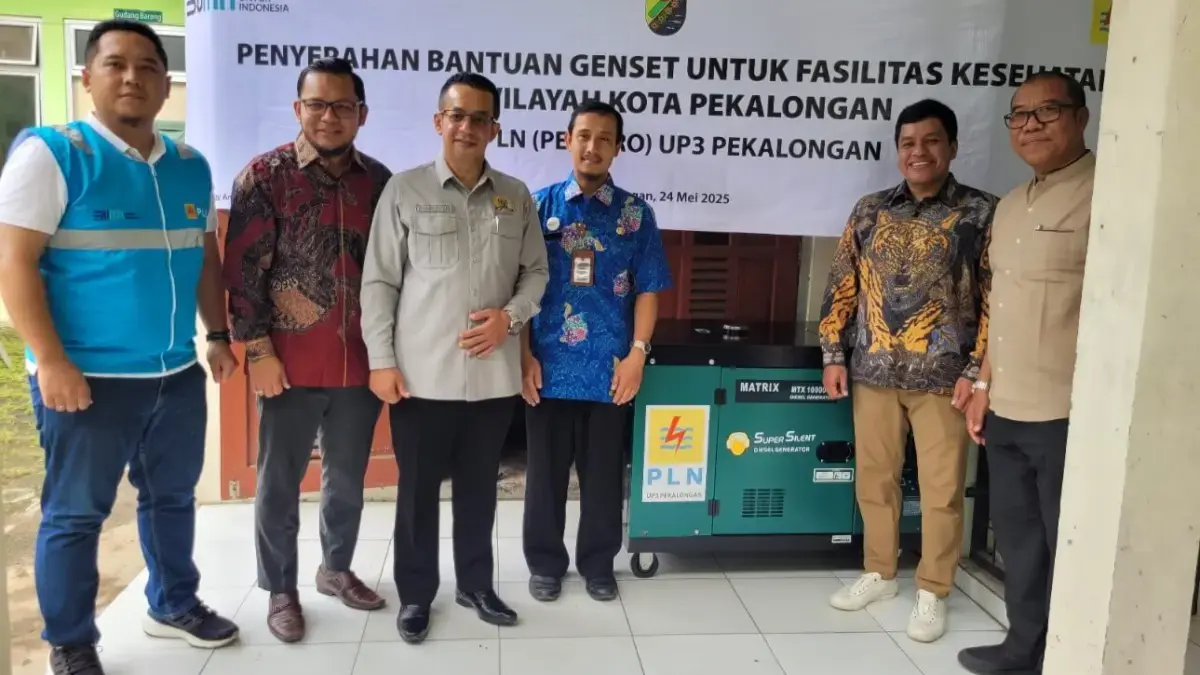 Pln up3 pekalongan bantu genset untuk puskesmas