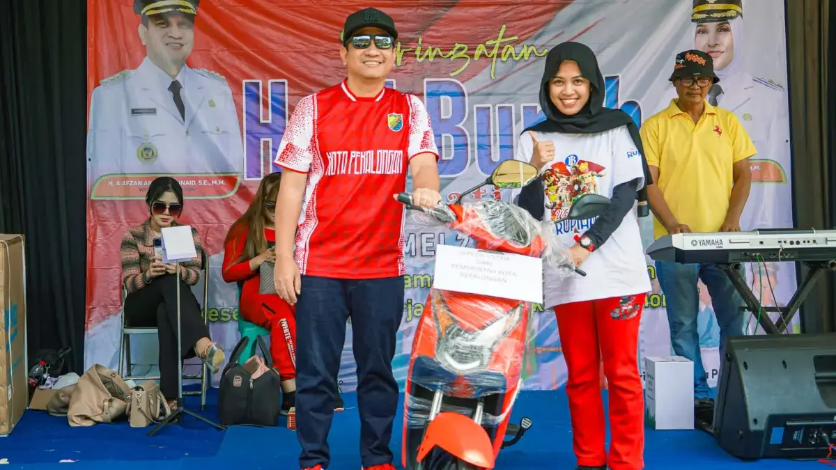 Peringatan Hari Buruh di Pekalongan Dihadiri Wali Kota dan Wawalkot