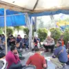 Peringatan Hari Buruh di Kendal 2025 Berlangsung Meriah dan Guyub, Kapolres Duduk Lesehan Bersama Buruh