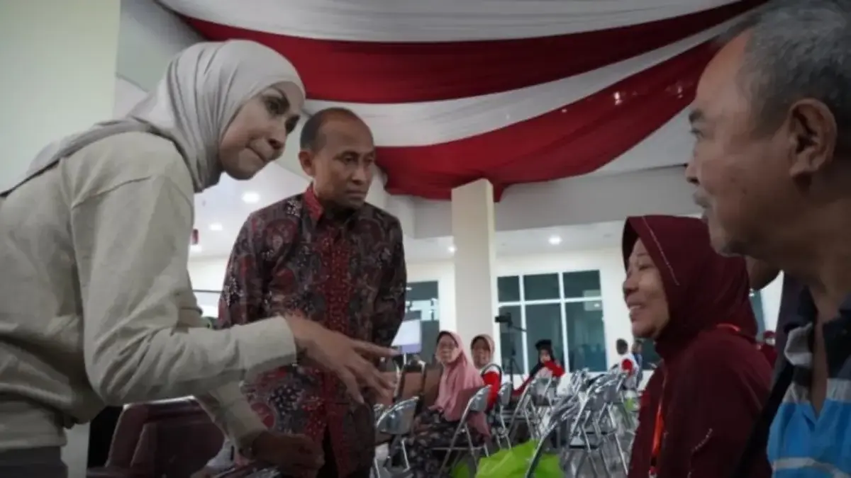 Peserta Membludak, Operasi Katarak Gratis Baznas dan RSUD Soewondo Kendal Lampaui Target  