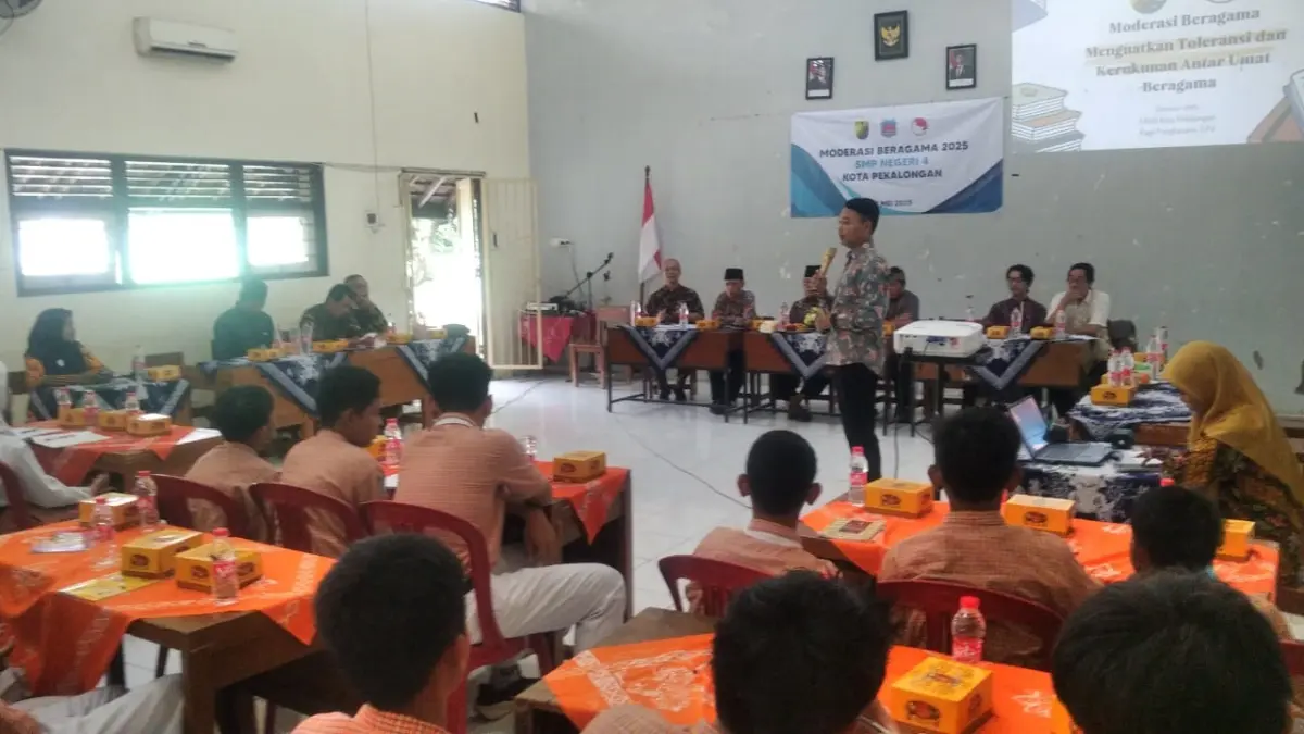 Tanamkan Nilai Toleransi, FKUB Kota Pekalongan Gencarkan Moderasi Beragama di SMP Negeri