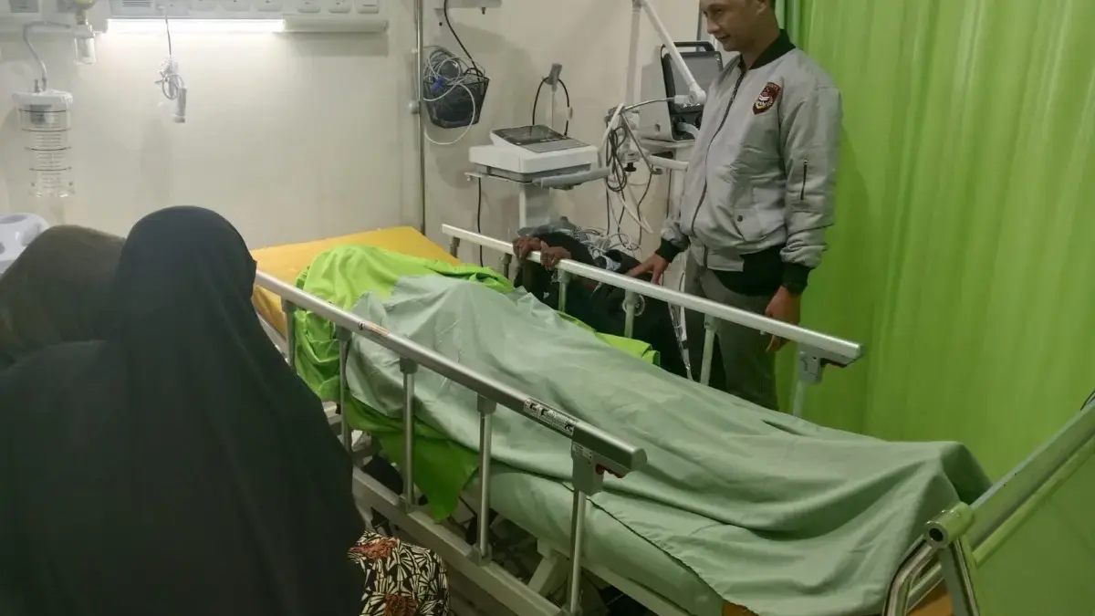 Tragis, Santri SMP di Pekalongan Tewas Tersambar Petir Saat Bermain Sepak Bola di Lapangan Gondang