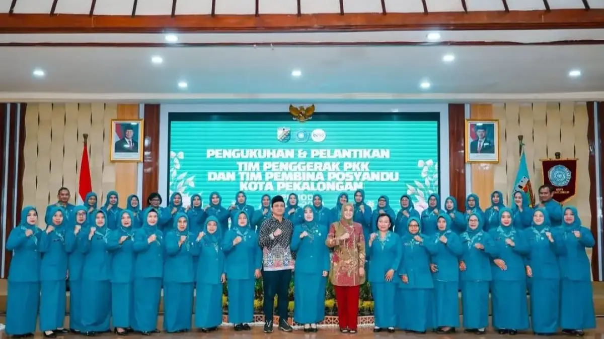 Wali Kota Pekalongan Kukuhkan Tim PKK dan Pembina Posyandu, Fokus Tekan Stunting dan Perkuat Layanan Sosial