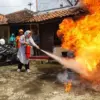 Warga Sapuro Kebulen Diberi Pelatihan Simulasi Gempa dan Kebakaran, BPBD Bentuk Kesiapsiagaan Dini