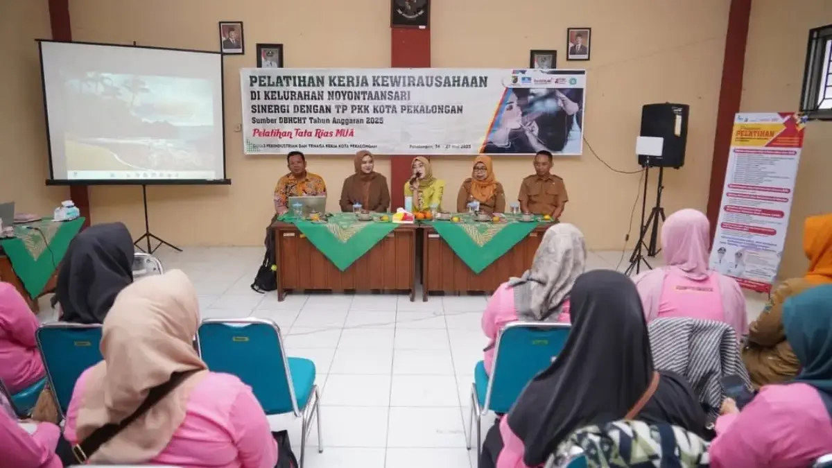   Keren! PKK Kota Pekalongan Dorong Kader Jadi Make Up Artist Profesional, Siap Jadi Pengusaha Mandiri!