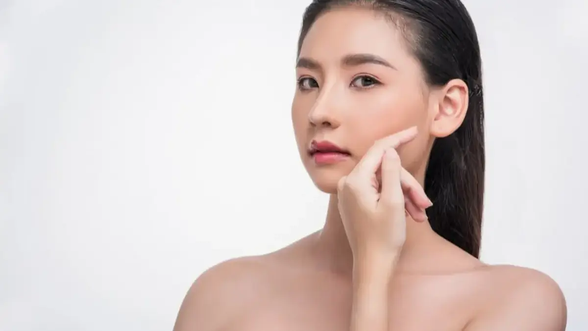 cara kencangkan kulit pakai masker kolagen alami