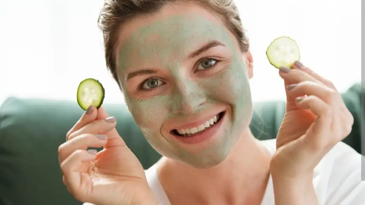 3 Tutorial Membuat Masker Timun untuk Mengecilkan Pori-Pori, Wajah Langsung Mulus dan Glowing!