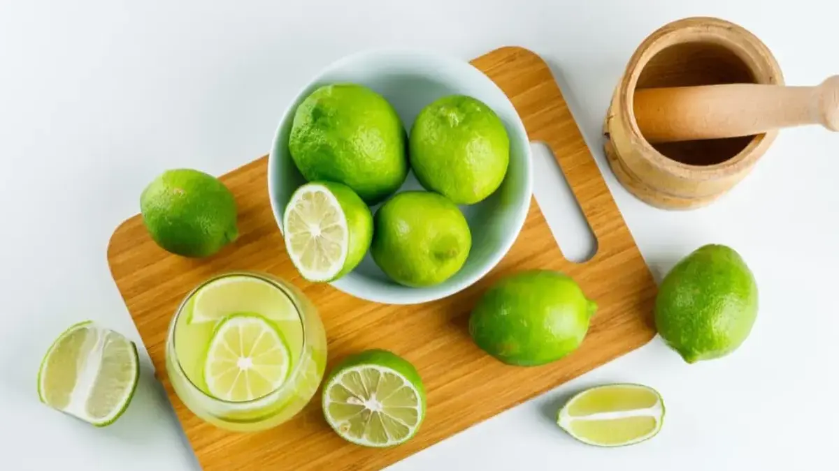 Bagaimana Cara Membuat Wajah Putih dengan Jeruk Nipis yang Benar? Ikuti 3 Langkah Biar Wajah Glowing Tanpa Nod