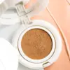 Ilustrasi produk cushion ringan untuk sehari-hari dan minim oksidasi