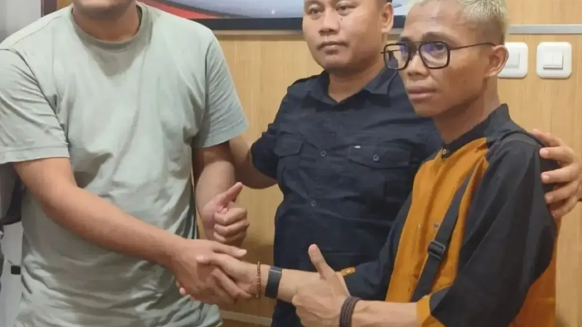 Drama Bule Iran di Pasar Limpung Batang: Dikira Hipnotis, Nyaris Diamuk Warga Akibat Salah Paham Bahasa!