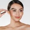 Cara Menebalkan Alis dan Bulu Mata dengan Bahan Alami