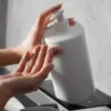 Sabun Cuci Tangan dari Lemon dan Rosemary