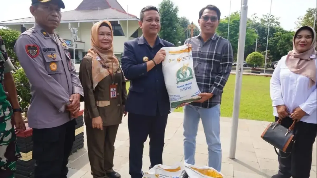 22.801 KPM Pekalongan Terima Bantuan Pangan CPP 440 Ton Beras, Wali Kota Pastikan Ketahanan Pangan!
