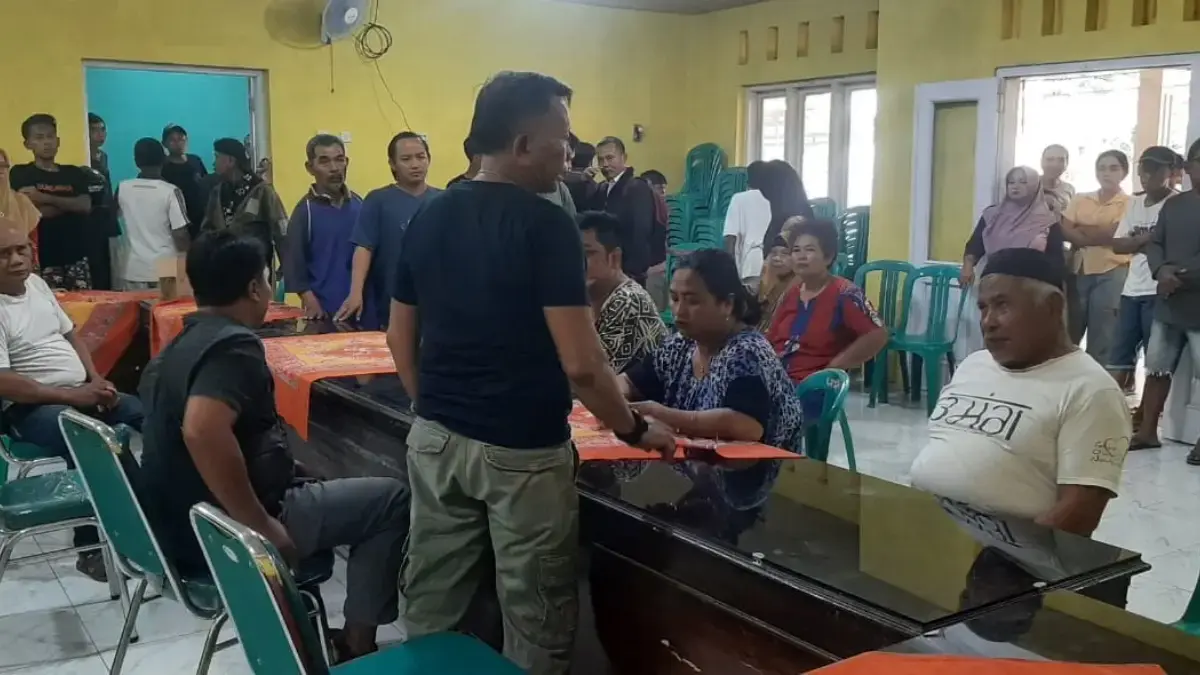 Aktivitas Meresahkan! Warga Tanjungsari Geruduk Rumah Dukun, Mediasi Damai di Polsek Kajen!