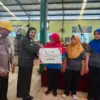 BLT DBHCHT Tahap II Kendal Cair: 136 Pekerja Tembakau Terima Rp 600 Ribu, Peduli Kesejahteraan!