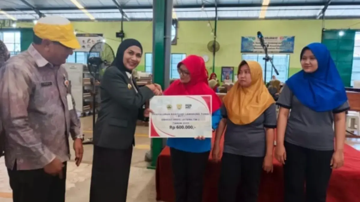 BLT DBHCHT Tahap II Kendal Cair: 136 Pekerja Tembakau Terima Rp 600 Ribu, Peduli Kesejahteraan!