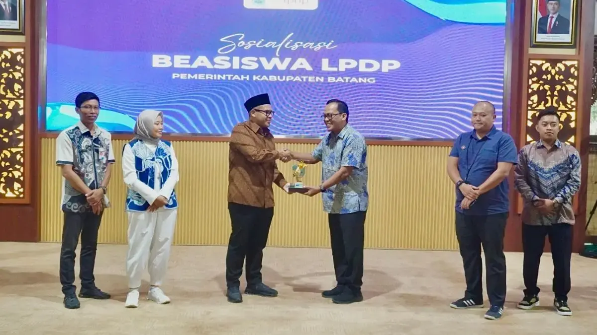 Beasiswa LPDP Batang Diserbu 2.000 Pendaftar, Pemkab Siapkan Kursus Bahasa Inggris Gratis!    