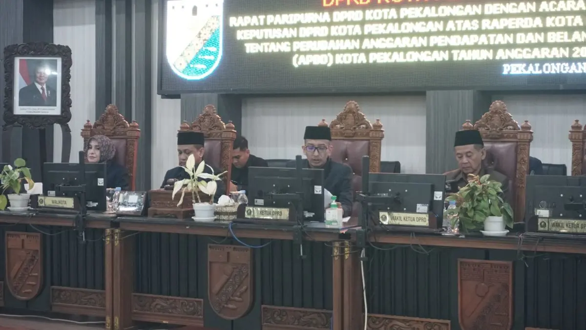 DPRD Minta Pemkot Pekalongan Optimalisasi PAD, Soroti Anggaran Sampah & Program Makan Bergizi!
