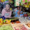 Harga Beras & Telur di Pekalongan Kompak Naik, Petani Padi Terancam Hama Tikus & Sundep!