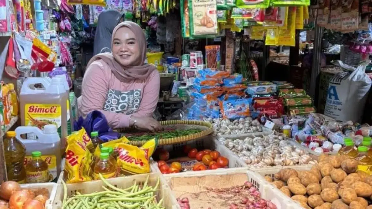 Harga Beras & Telur di Pekalongan Kompak Naik, Petani Padi Terancam Hama Tikus & Sundep!
