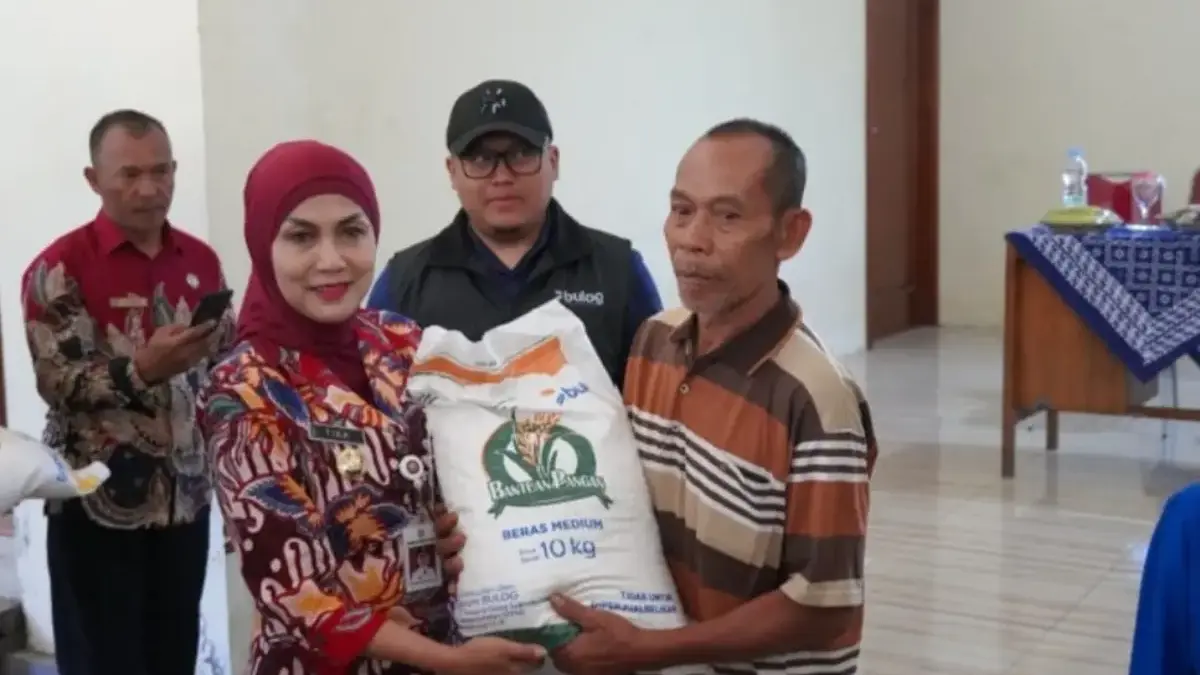 Inflasi Melonjak, Pemkab Kendal Salurkan 285 Paket Beras ke 2 Desa, Ringankan Beban Warga!
