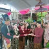 Kirab Budaya Unik Desa Mojo Kendal: Peserta Wajib Bawa Nasi & Ingkung Ayam, Perkuat Kebersamaan!
