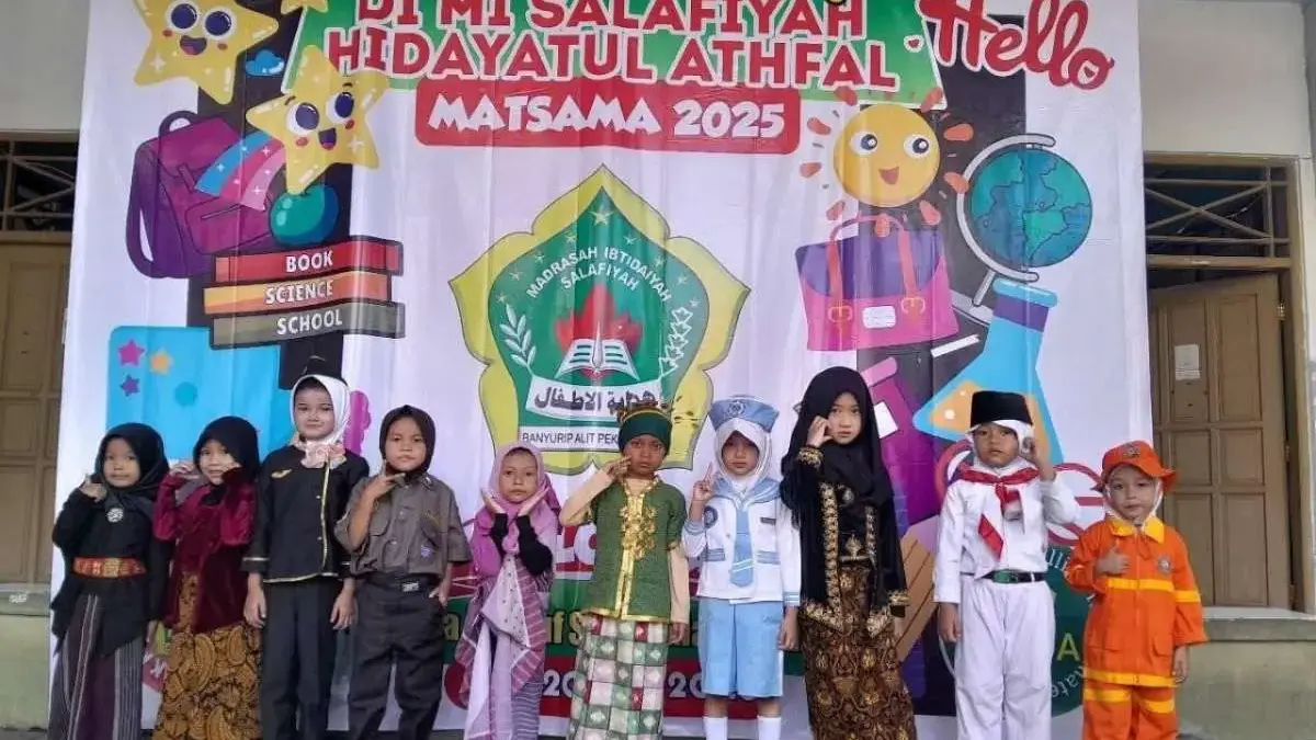 MPLS MIS Hifal Banyurip, Siswa Baru Dibekali Pemahaman Kebhinekaan Lewat Jalan Sehat Berkarakter!