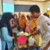 Pasca Gempa, Warga Warungasem Batang Dilatih Diversifikasi Pangan, Tempe Diolah Jadi Brownies Kekinian!