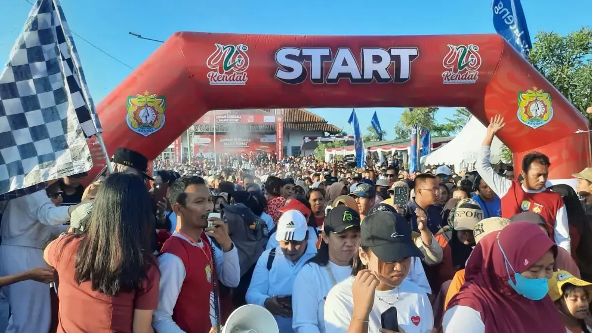 Pecah! 5 Ribu Warga Penuhi RTH Boja, Meriahkan Jalan Sehat Rangkaian HUT Kendal ke-420!