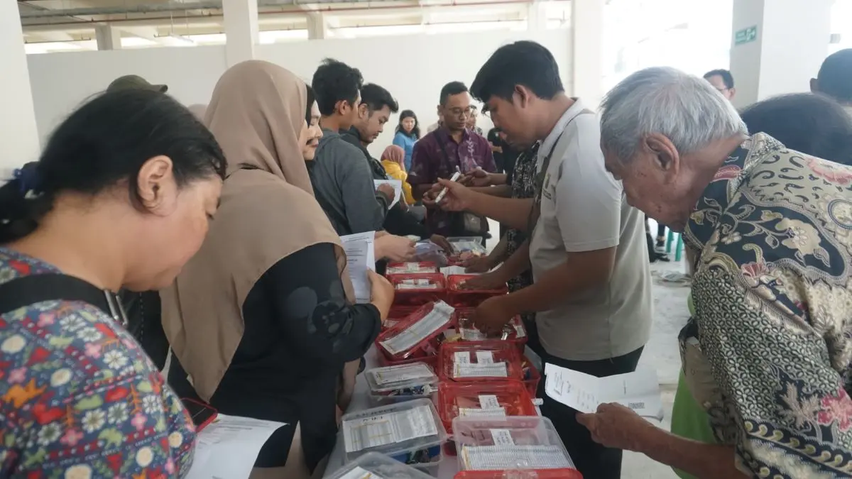 Pedagang Resmi Terima Kunci Lapak Pasar Banjarsari Pekalongan, Siap Kembali Berjualan!