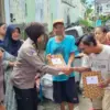 Program BATIK Polres Pekalongan Kota Bantu Korban Kebakaran di Padukuhan Kraton, Salurkan Dana Tunai!