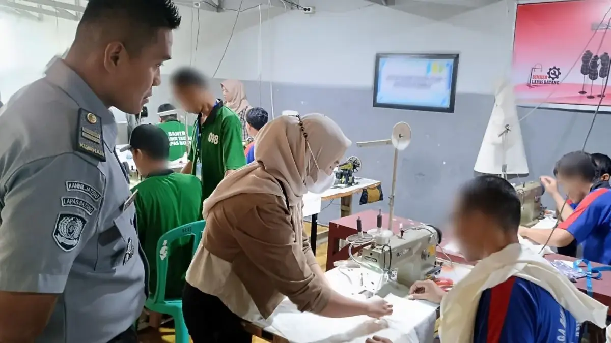 WBP Lapas Batang Dilatih Jadi Penjahit Profesional Bareng DMA Collection, Siap Mandiri!    