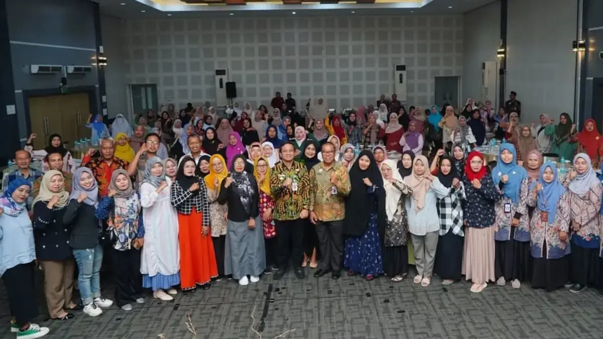 Wali Kota Pekalongan Ajak Pelaku IRTP Tingkatkan Keamanan Pangan: 120 Peserta Ikuti Bimtek CPPOB!  