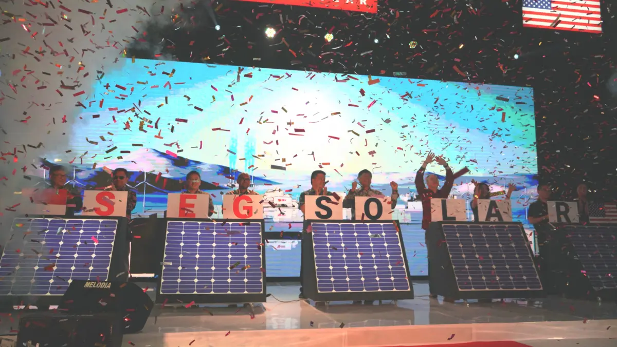Pabrik SEG Solar di Kawasan Ekonomi Khusus (KEK) Industropolis Batang resmi beroperasi, Jumat (8/8).