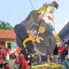 Karnaval Meriah HUT RI di Desa Pait: Kreasi Semar RW 03 Curi Perhatian, Bukti Kekompakan Warga!