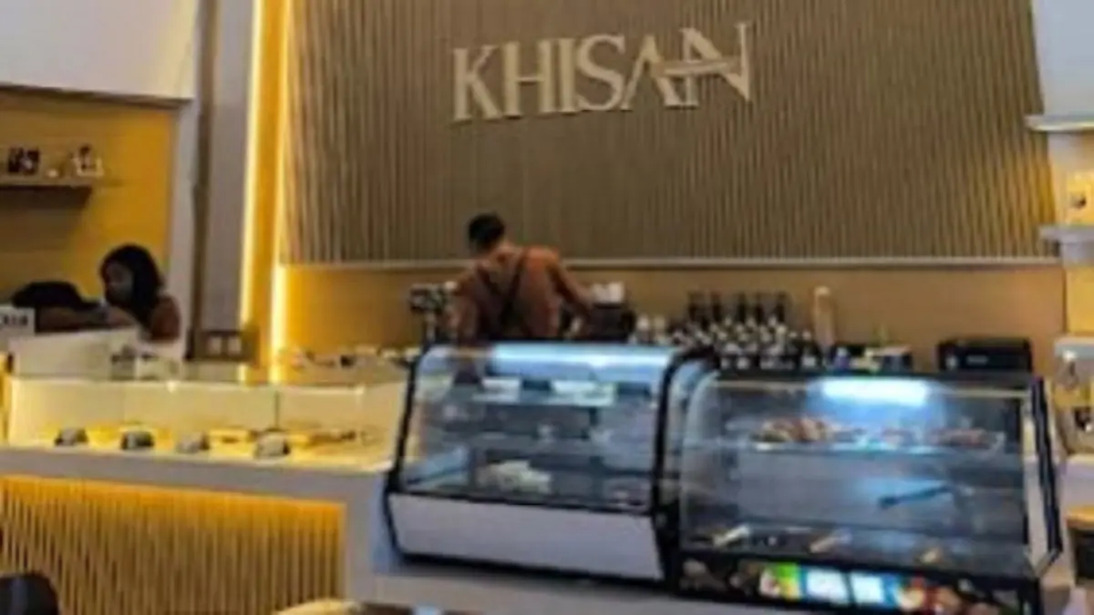 Khisan Resto pekalongan